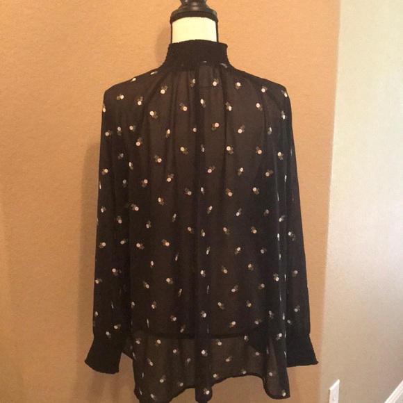 Cabi Black Spring #5338 Blouse (M). - Picture 5 of 8